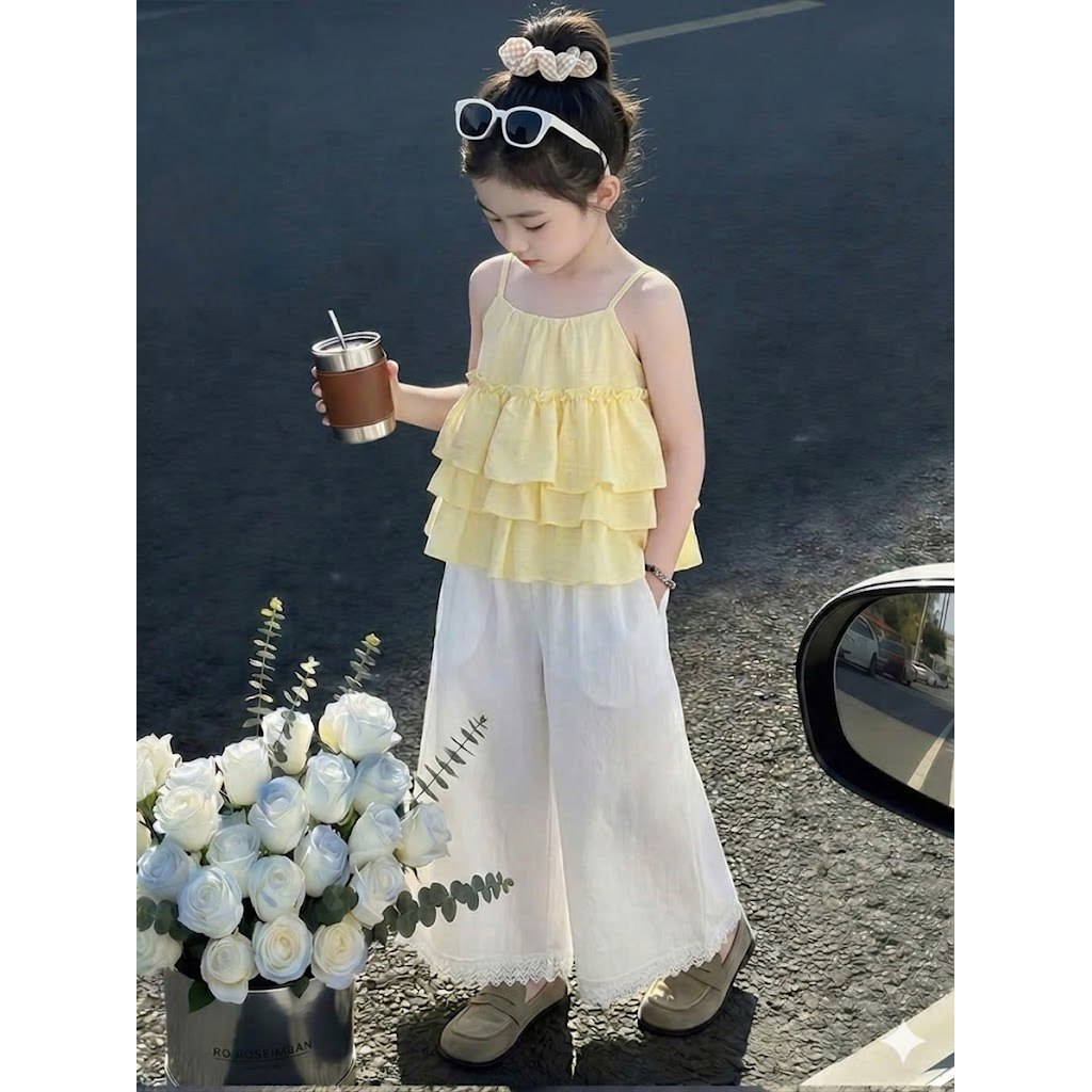 Set Áo 2 Dây Vàng Bèo Nhiều Tầng (Tặng Buộc Tóc) Quần Xuông Kem Phối Ren Cho Bé Gái 10-30kg