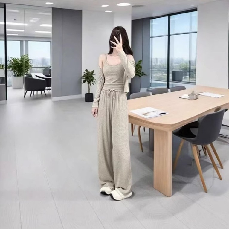 Slimer Look All-Match Suit Casual Slim-fit Bộ đồ ba mảnh thời trang dáng rộng eo cao Cardigan Sling 
