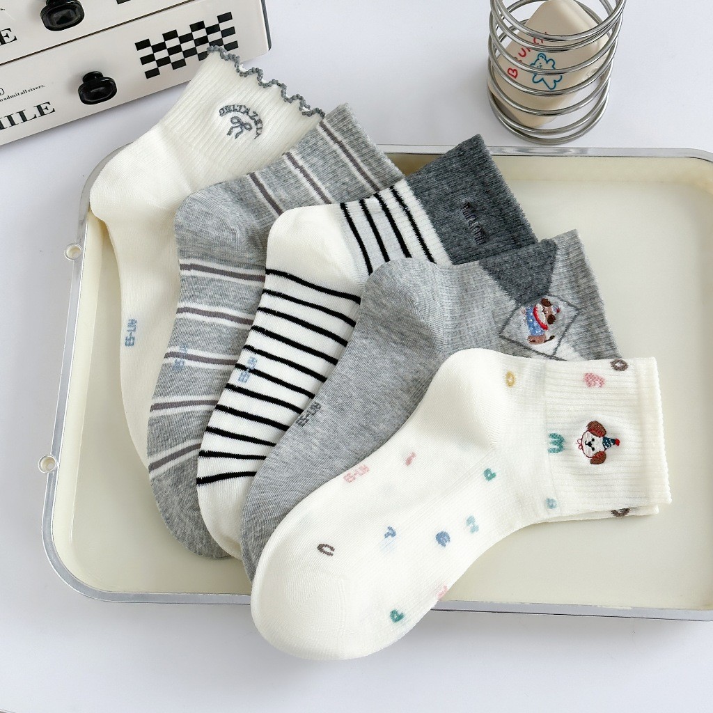 Vớ tất cotton cổ ngắn thêu icon cún nơ chữ sọc trắng xám