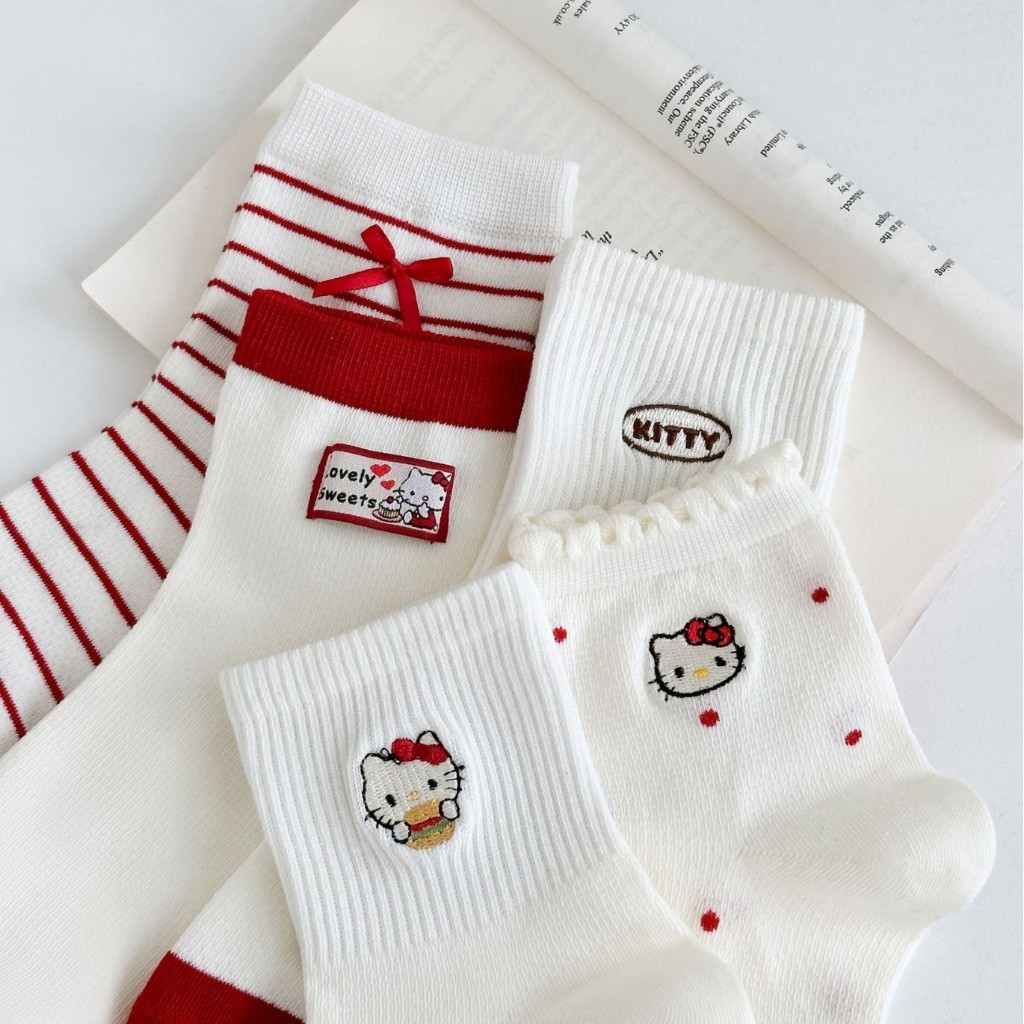 Vớ tất cotton cổ trung trắng đỏ thêu icon Hello Kitty nơ sọc chấm bi