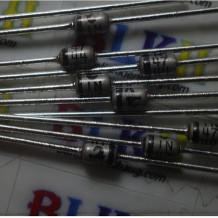 20 Diode Zener 1N4744 15V chính hãng Vishay.