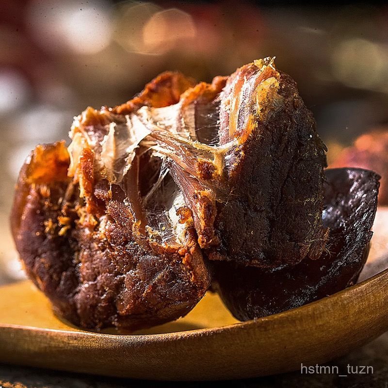 Balhu Mutton Jerky is a specialty from Hohhot, Inner Mongolia. It is hand-shredded, fresh, ready-to-