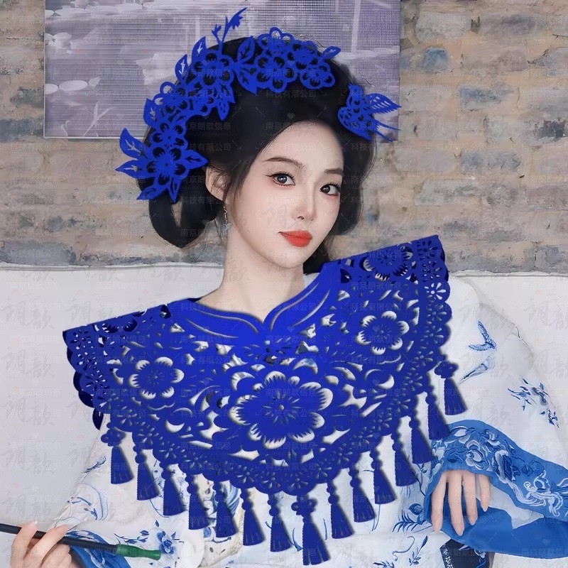 Men and women's photo props, new Chinese intangible cultural heritage blue and white porcelain paper