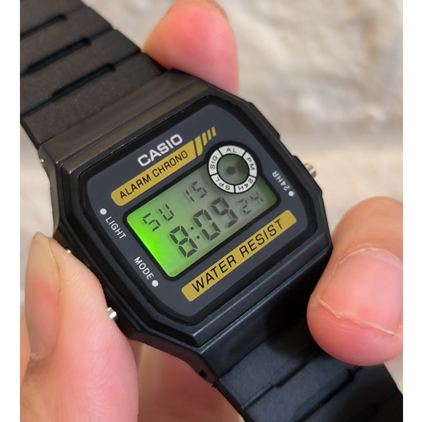 Đồng hồ thời trang Nam Casio WR F94 DÂY CAO SU MẶT NHỰA