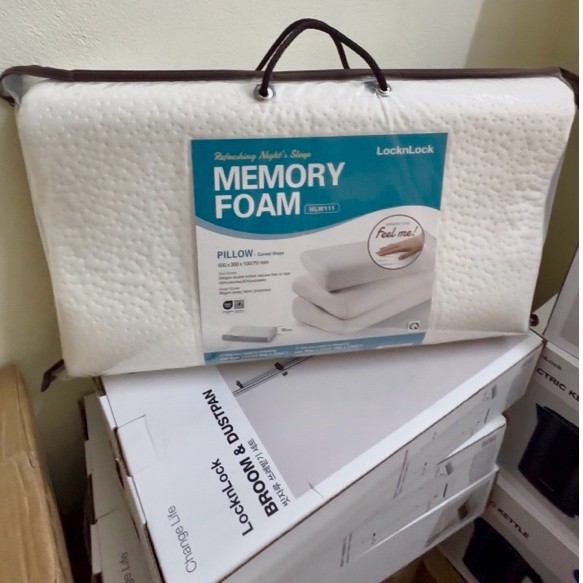 Gối cao su non Memory Foam Cong 50D LocknLock - HLW111