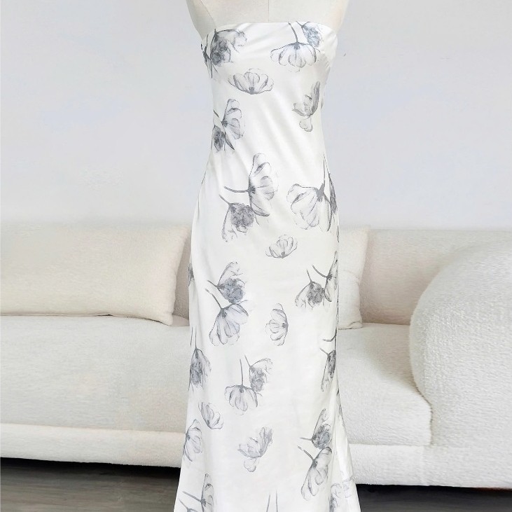 𝗖𝗹𝗼𝘁𝗵𝗲𝘀 𝗕𝗮𝗿 - Briona Dress (Sketch Garden) | Đầm lụa satin cúp ngực hoa xám dáng dài