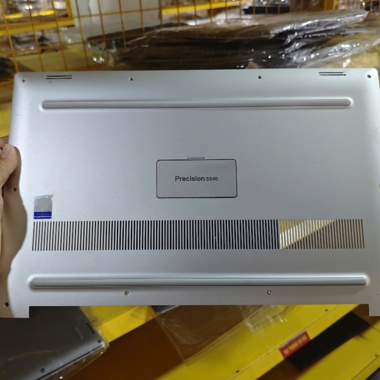 Mặt D vỏ Laptop Dell Precision 5540 M5540 zin tháo máy