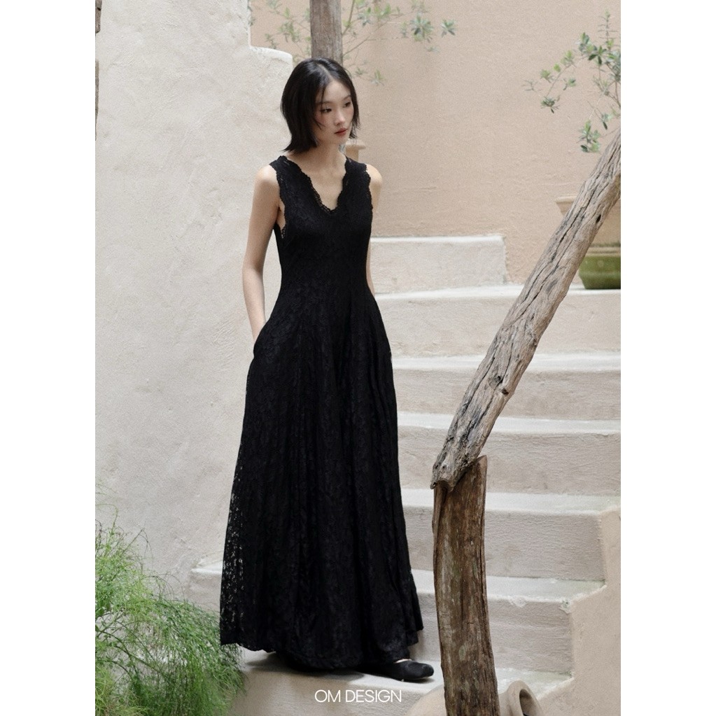 Jumpsuit ren đen mềm mại tôn dáng - Avenoir Jumpsuit (+% phí sàn) - By OM Design