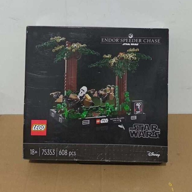 LEGO 75353 Cuộc rượt đuổi xe máy ở Endor