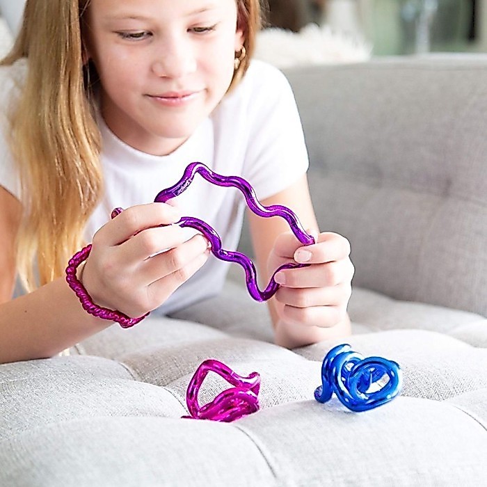 FIDGET TOYS Fidget TOYS, một công cụ giảm stress, nhàm chán.