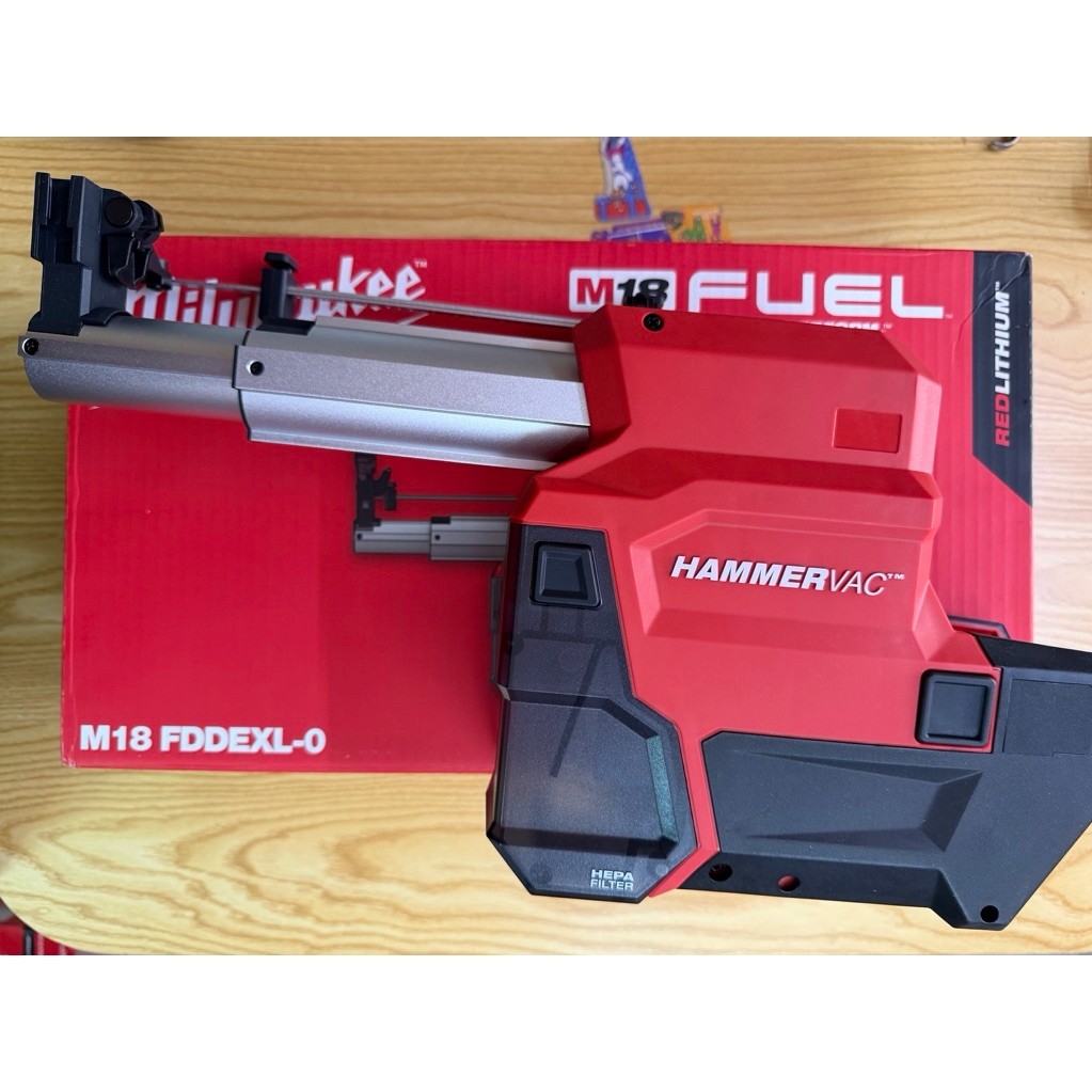 Hút bụi Milwaukee m18 FDDEXL mới 100% bh chính hãng (Sử dụng cho máy khoan bê tông mã FHX)