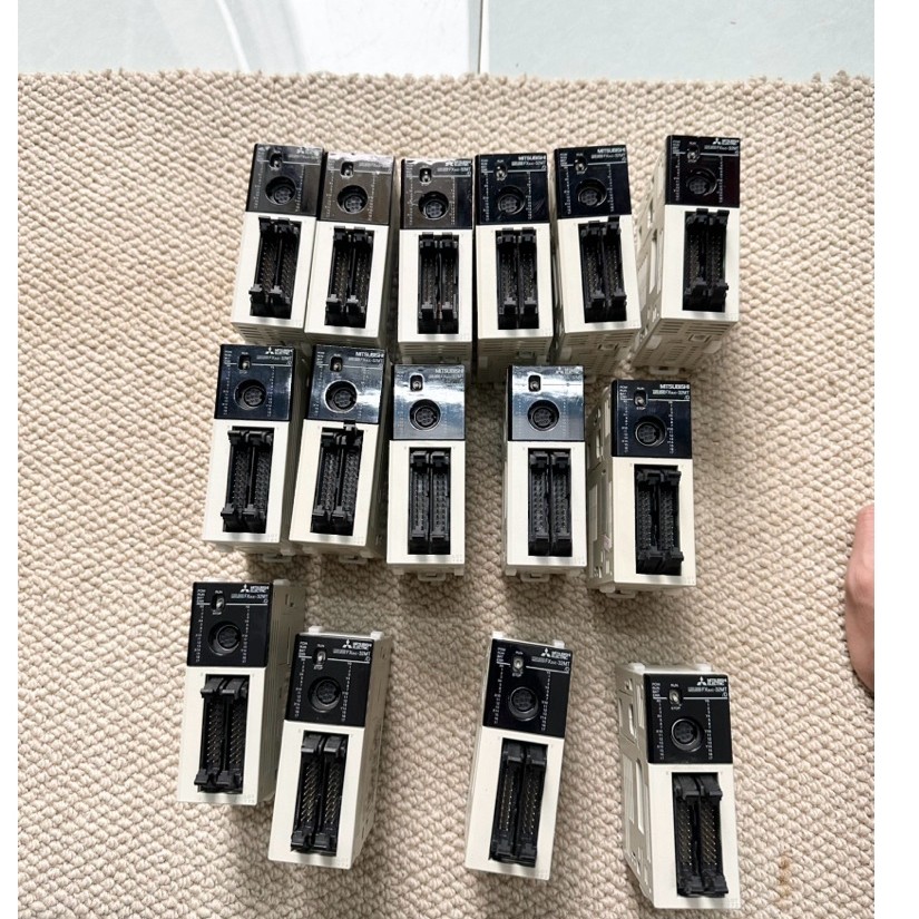 Fx3uc 32MT/D PLC Mitsshubishi đẹp Phát xung tối đa 3 động cơ ( Đã qua sử dụng)