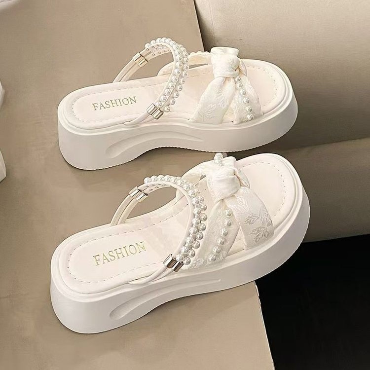 2026Pearl skirt outerwear, new style, cool and comfortable, Chinese-style slippers, summer women's f