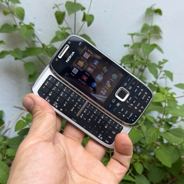 Nokia e75 (5750) nhận mọi sim