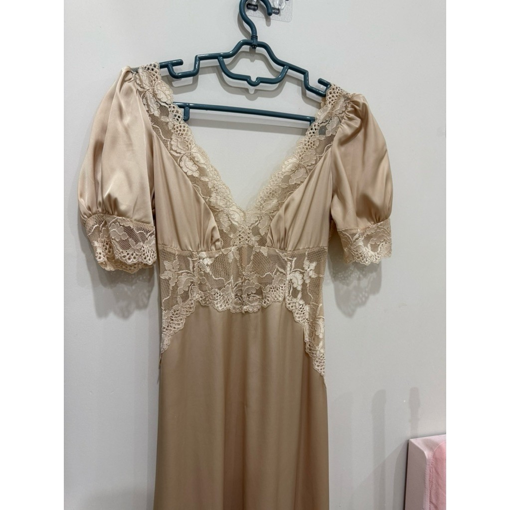 Đầm ngủ lụa ren Emwear pass