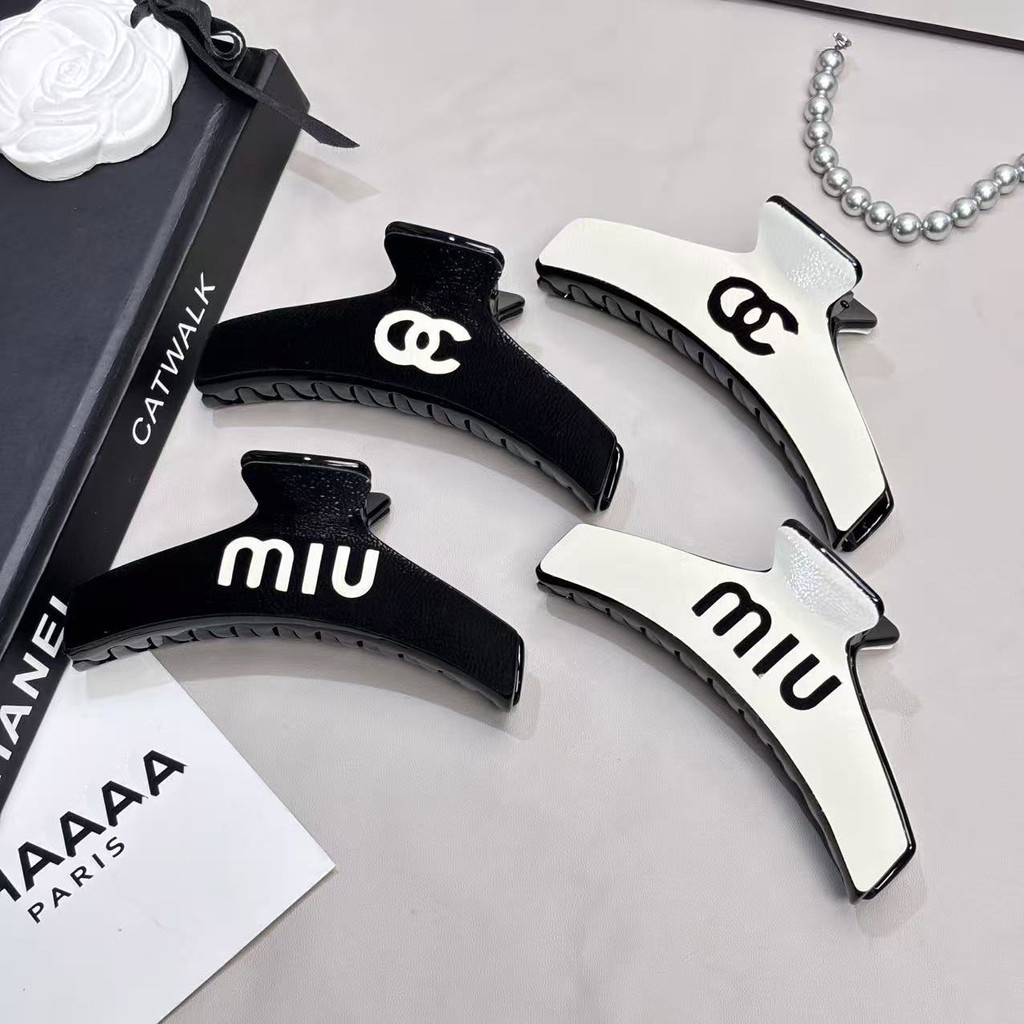 Kẹp Tóc Da Trắng Đen MIU ~ Kẹp Cá Mập Đơn Giản Niche Cao Cấp Cảm Giác Đĩa Tóc Cao Cấp Kẹp Cá Mập 5.2