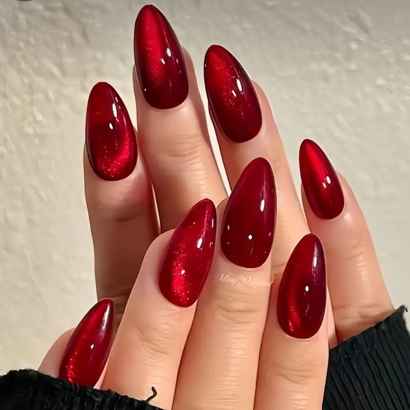 [Hàng có sẵn] Năm mới Cherry Red Cat 's Eye Wearing Nails Phototherapy Solid Color Wine Red Water Dr