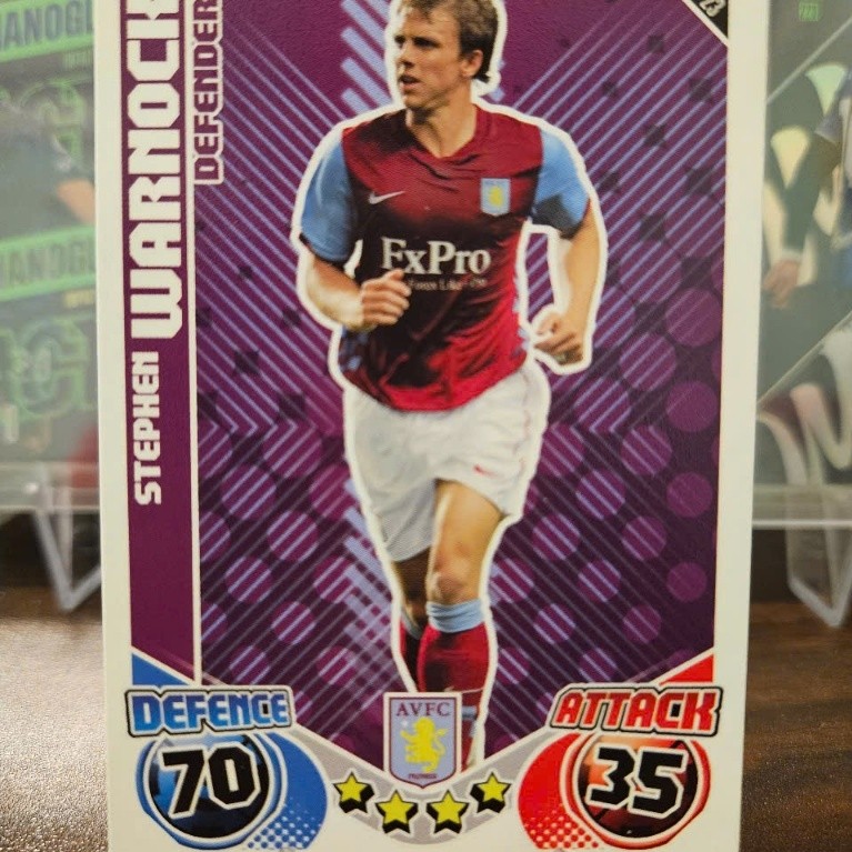 Thẻ Stephen Warnock Topps Match Attax 2010/2011 (Aston Villa) (10/11)