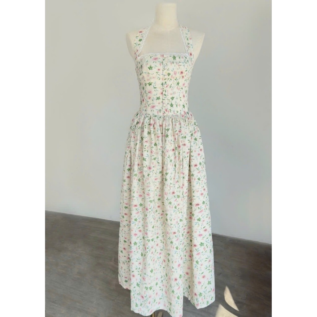 𝗖𝗹𝗼𝘁𝗵𝗲𝘀 𝗕𝗮𝗿 - Rosa Dress (Rose Memoir) | Đầm Midi Linen Cổ Yếm Hoa Hồng Phối Ren Nữ Tính
