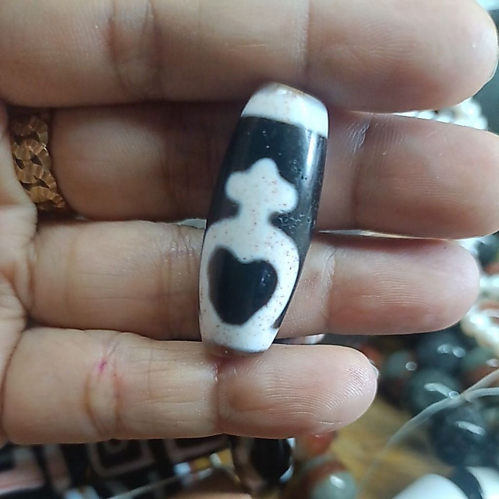DZI tây tạng chu sa DZI bảo bình.