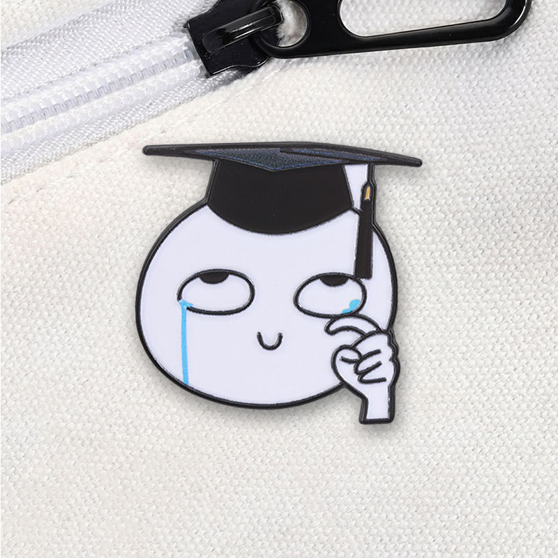 Crying Graduation Meme Men Pin, Funny Grad Cap Trâm cài dành cho học sinh, "Happy Crying Graduate" P