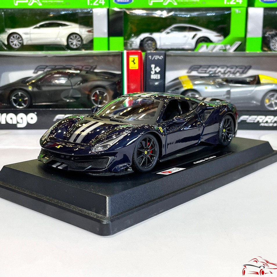 [NEW]Mô hình xe trưng bày cao cấp Ferrari 488 Pista tỷ lệ 1:24 hãng Bburago màu xanh đen