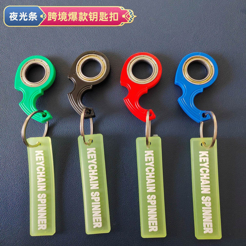 Móc khóa xoay đầu ngón tay Karambit thế hệ thứ hai 66f2