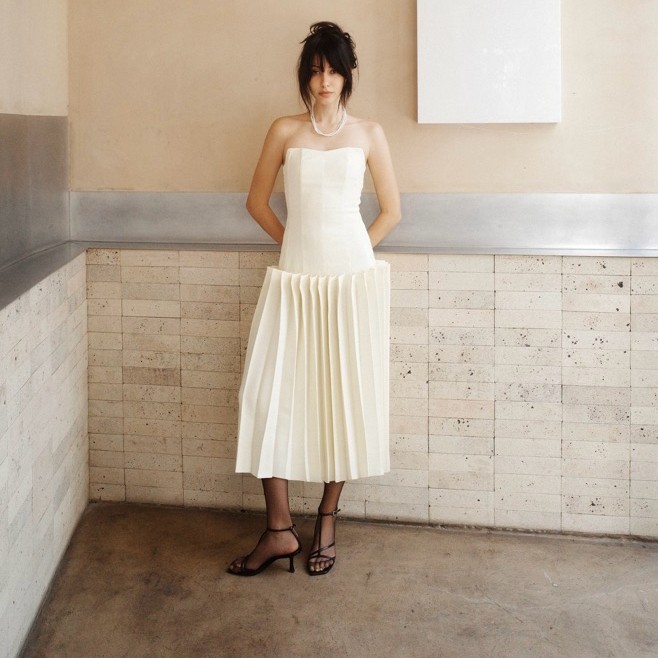 Doré studio - Đầm cúp ngực xếp ly - Noir Dress