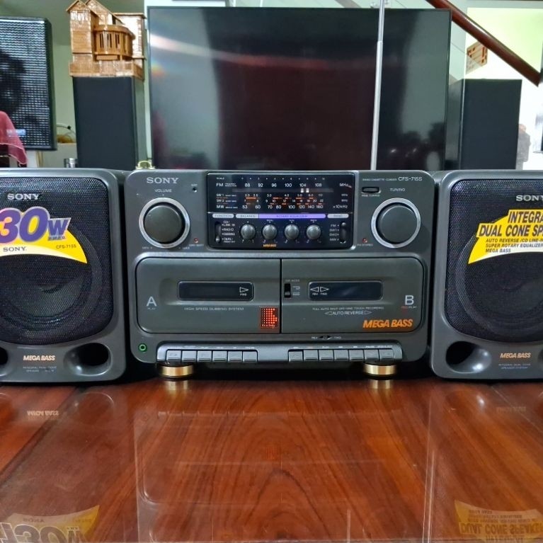 đài cassette sony 715s nhật xưa