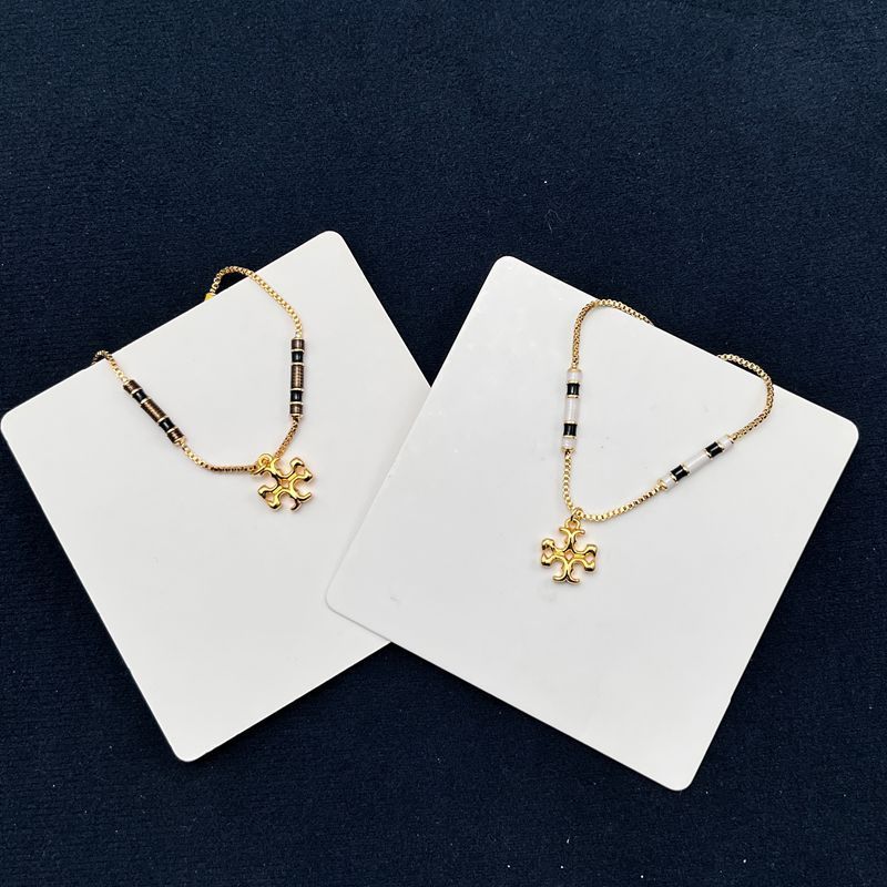 Ornament LOGO Two-tone enamel enamel necklace with stylish English letters