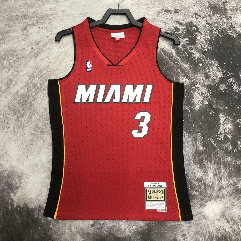 Hot press Authentic Jersey Nam Miami Heat Dwyane Wade Mitchell & Ness Hardwood Classics Red Jersey