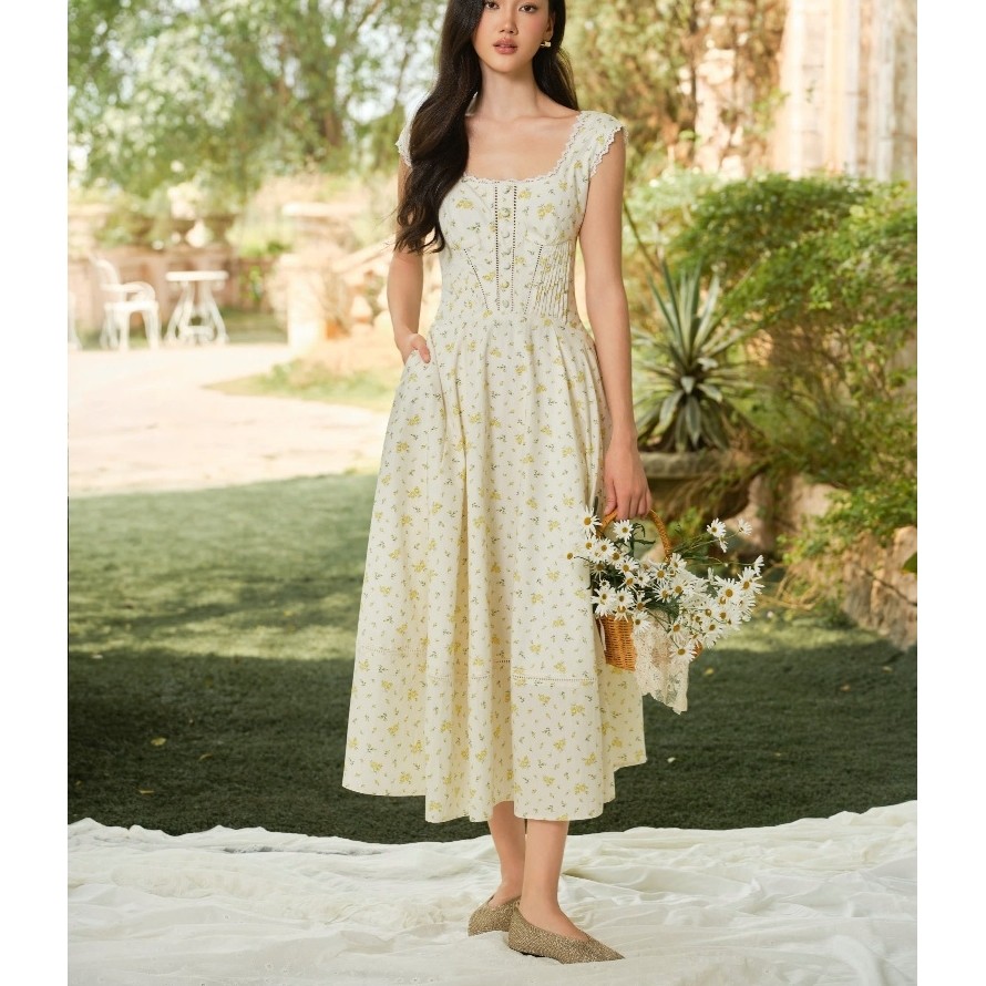 𝗖𝗹𝗼𝘁𝗵𝗲𝘀 𝗕𝗮𝗿 - Amélie Dress (Falling Season) | Đầm Midi Kate Cotton Hoa Vàng Phối Ren Xếp Ly