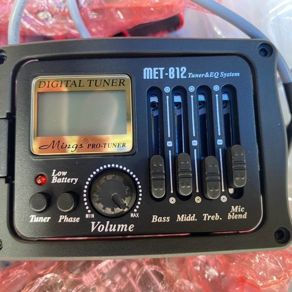 EQ Met B12 Mings kết nối Guitar