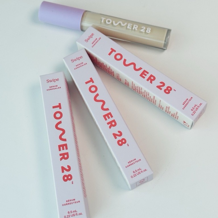 Che khuyết điểm Tower 28 Swipe Serum Concealer