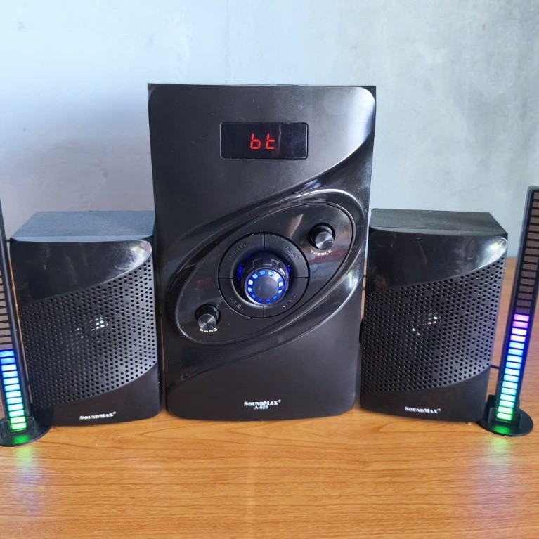 Loa bluetooth nhật  SOMAX A926 (2.1) 60W,tặng dẩy.5, đọc USB - thẻ nhớ - loa qua sử dụng zin đẹp - b