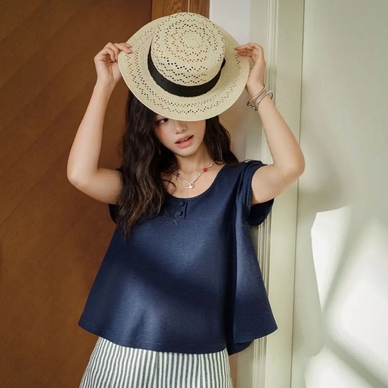 [KUOSE] Áo Flutter Babydoll Top - màu xanh đậm
