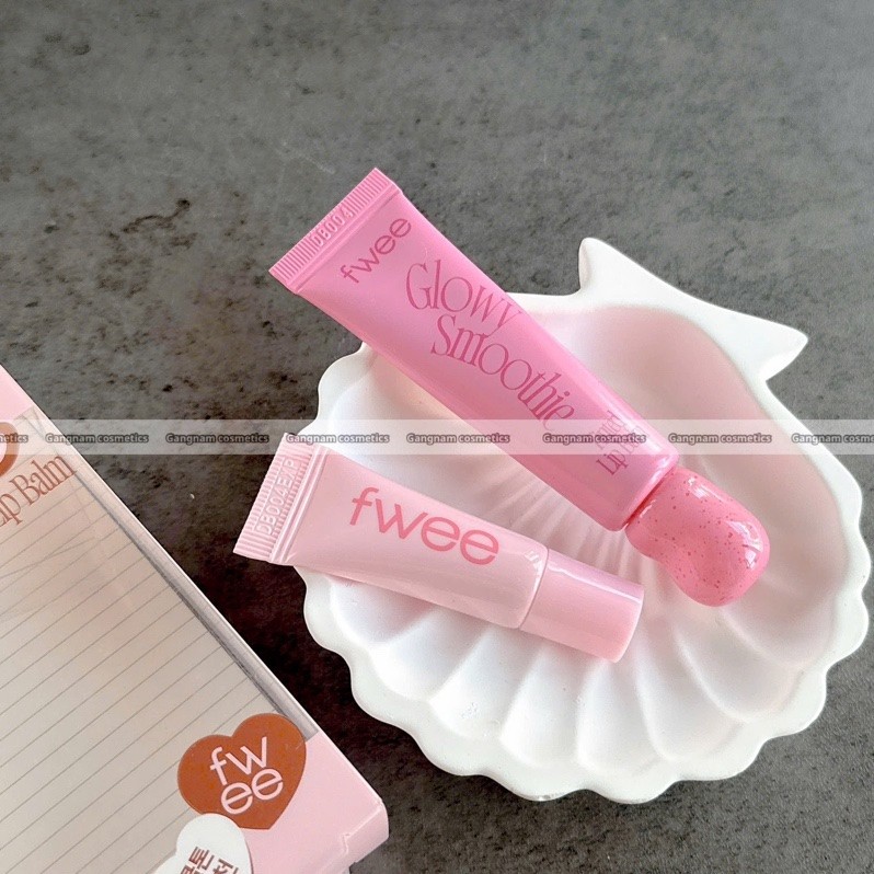 set son Fwee glowy smoothie tinted lip balm # GC02 acai vanilla + lip balm mini #GC01 banana strawbe