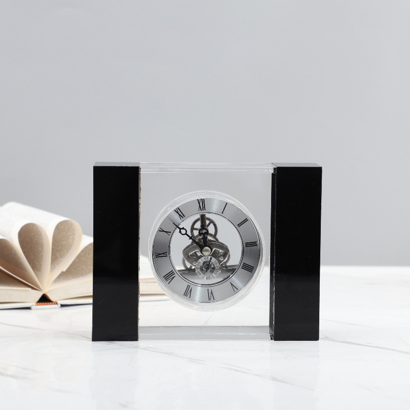 European-style light luxury acrylic transparent clock with black edges, decorative table clock, art 