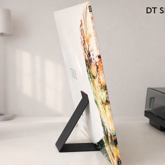 GIÁ ĐỠ ĐĨA THAN VINYL ĐỂ BÀN | KỆ TRƯNG BÀY ALBUM & ẢNH  – DECOR TỐI GIẢN