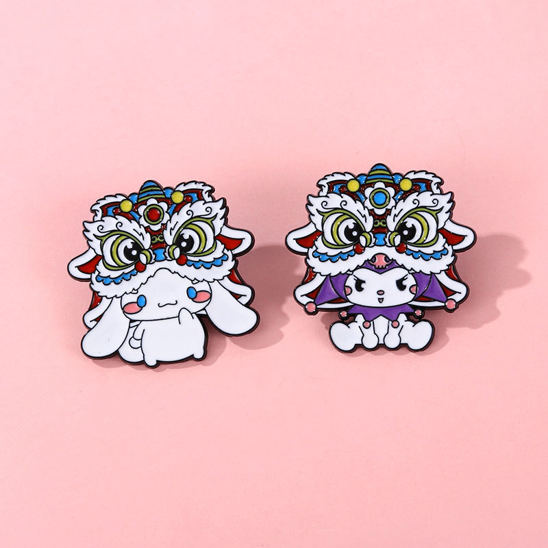 2 Cái / bộ Kawaii Sanrio Ve Áo Huy Hiệu Cho Ba Lô Quần Áo Sanrio Lion Dance Men Pin