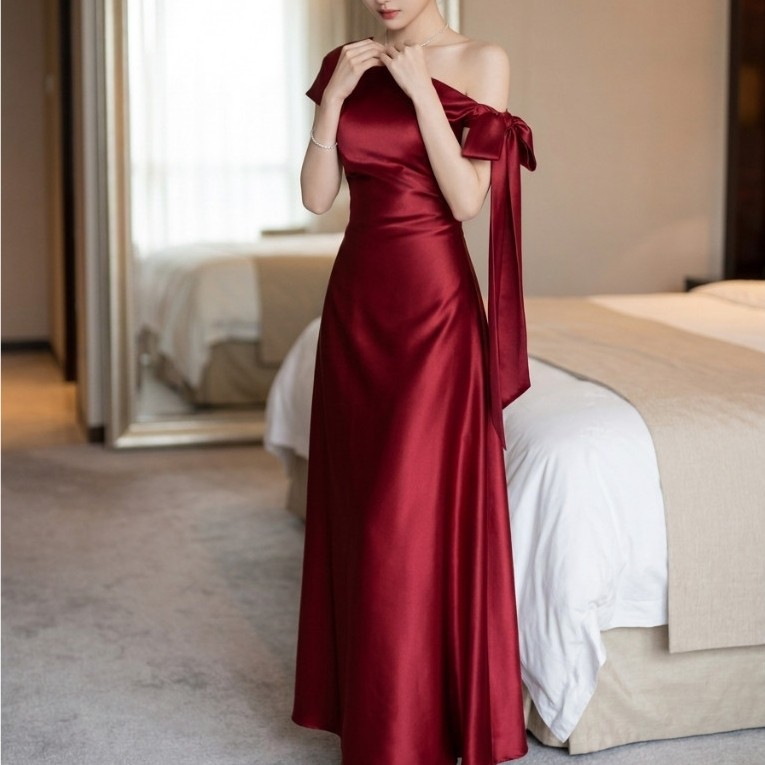LEE.RIN BOUTIQUE DP20 ĐẦM PHI LỆCH VAI CỘT NƠ