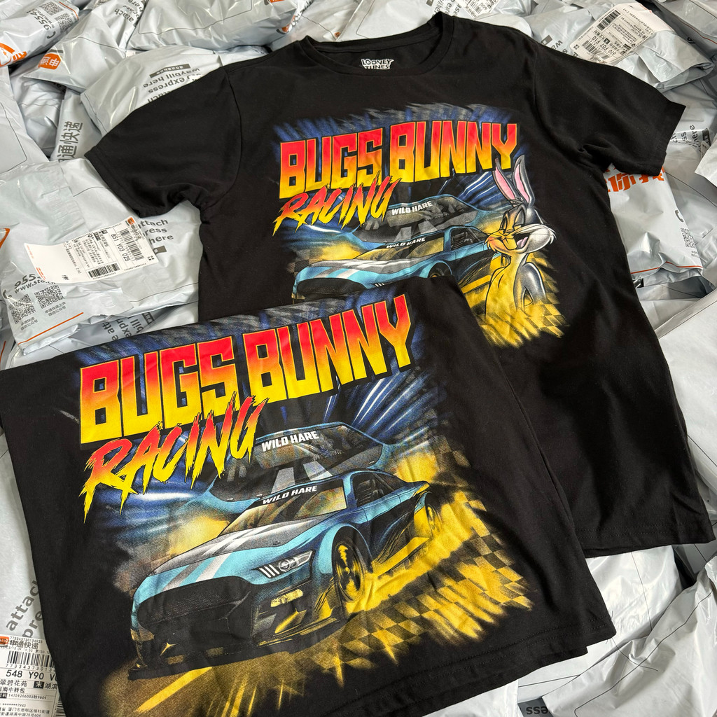 Đơn hàng xuất khẩu BUGS BUNNY BUNNY BUNNY Racing Nam Nữ Cùng phong cách Áo thun ngắn tay dáng rộng m