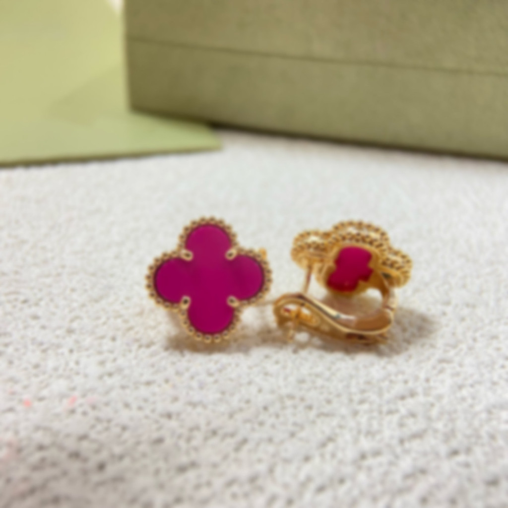 PVDB Four-leaf clover earrings with red agate plating18k Rose gold agate earrings CNC