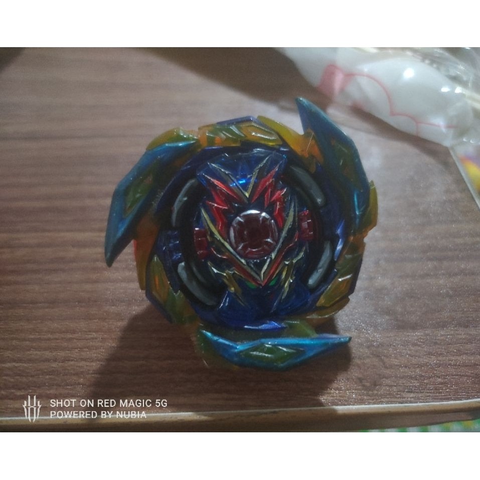 Con quay Beyblade Burst Takara Tomy Chính hãng Brave Valkyrie (Đã qua sử dụng)