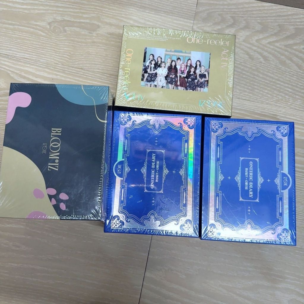 Phiên bản bộ album IZONE