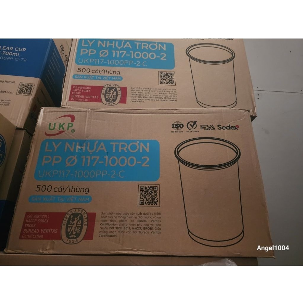 Thùng ly nhựa trơn 1000ml ukp , 800ml yếu(500 cái/Thùng)