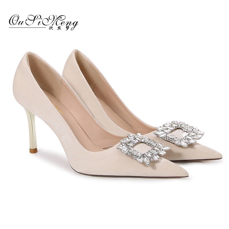 Square buckle wedding shoes for women, Xiuhe bridal dress, rhinestone bride engagement pointed high 