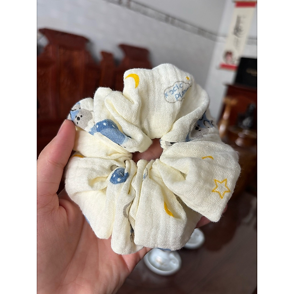 cột tóc xinh crunchies