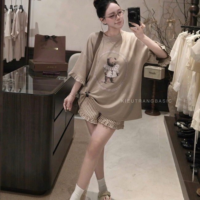 Set Áo Thun In Hình Gấu Kèm Quần Kẻ HT • Melanie Boutique