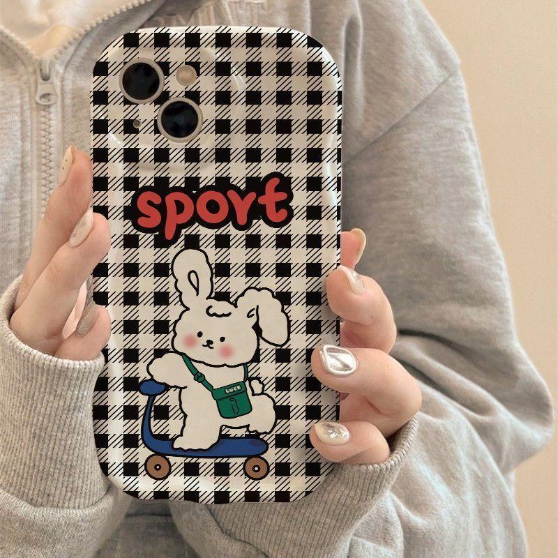 Ốp Lưng Ván Trượt Bunny Samsung S25fe S24 S23fe S21fe S20fe S24 S25 S22 S23 S26 M15 M14 M54 M34 F34 